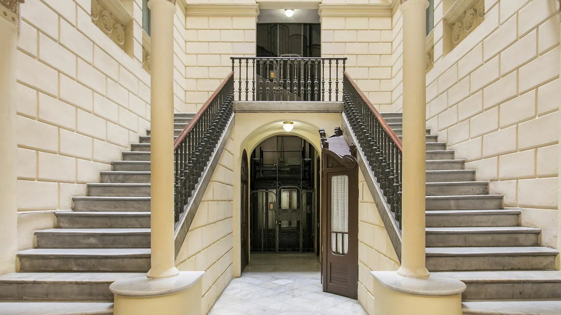 Stunning Apartment Bruc Βαρκελώνη 0*,  Ισπανία